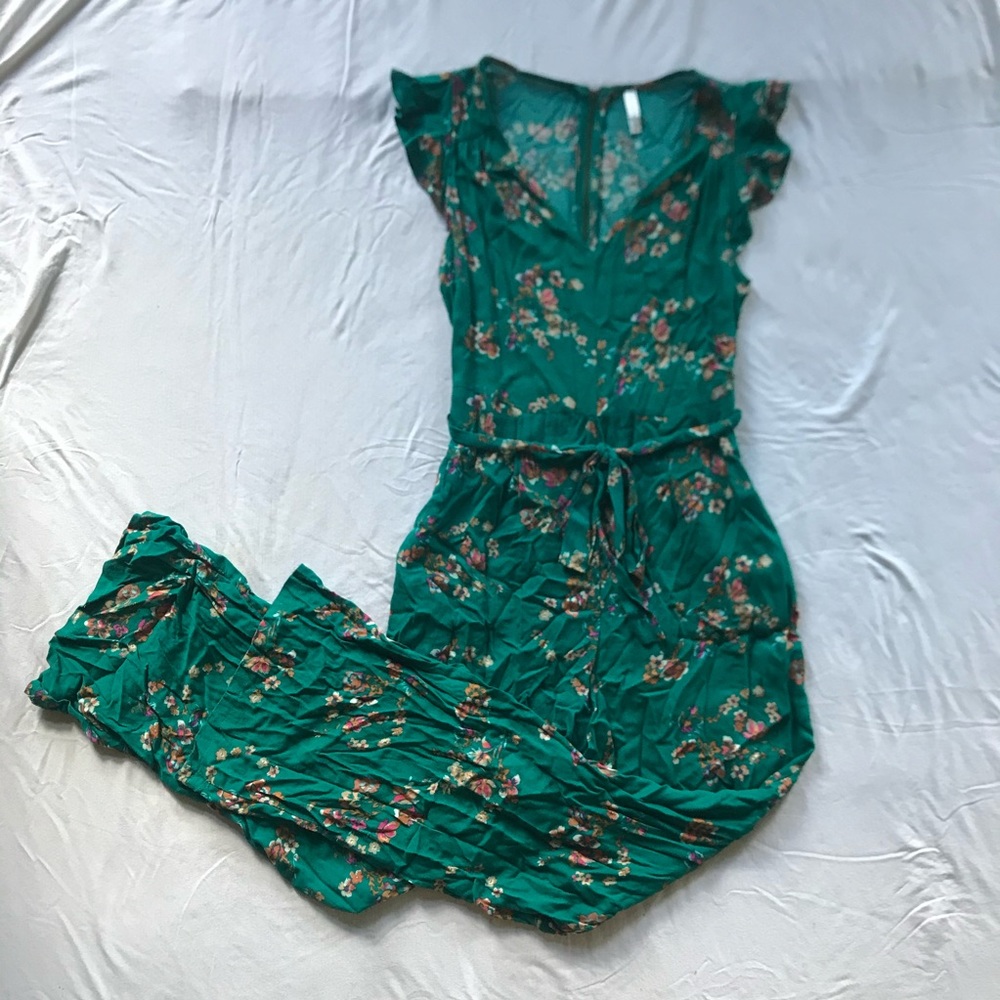 Xhilaration  Green Floral Romper